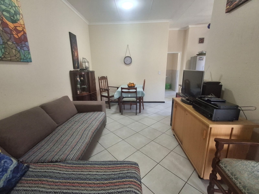 To Let 2 Bedroom Property for Rent in Goedeburg Gauteng