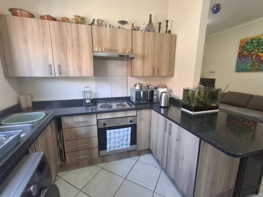 To Let 2 Bedroom Property for Rent in Goedeburg Gauteng