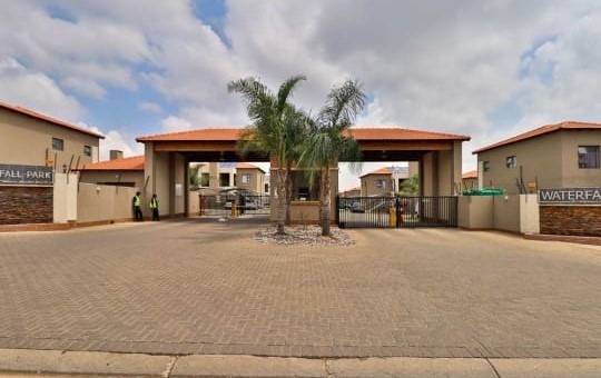 To Let 2 Bedroom Property for Rent in Goedeburg Gauteng