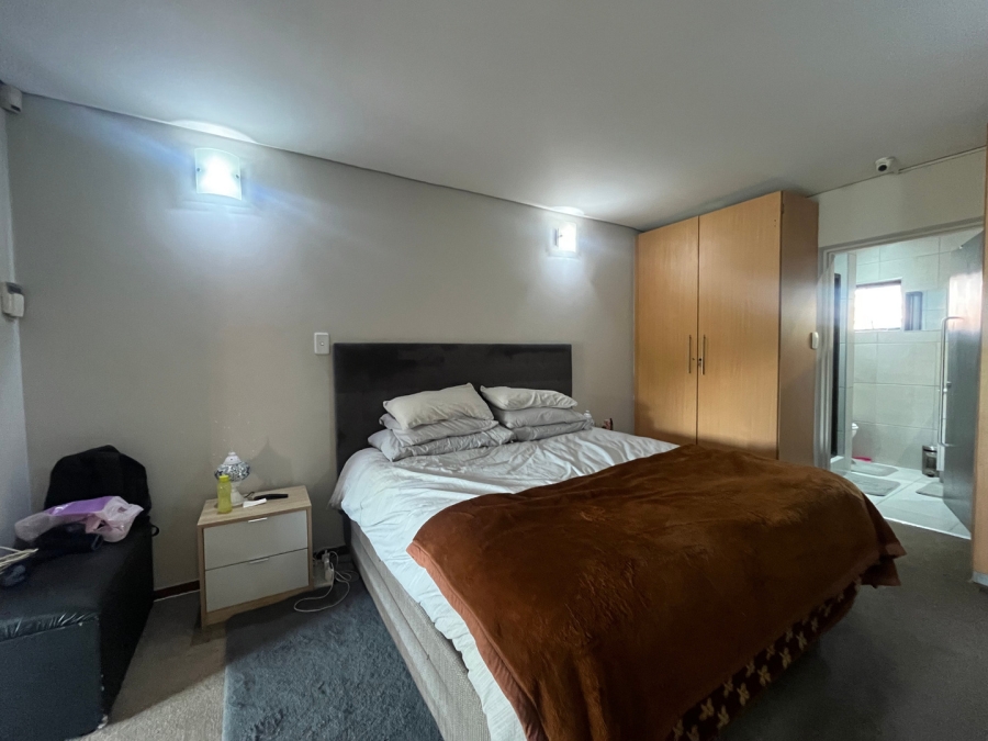To Let 2 Bedroom Property for Rent in Atholl Gauteng