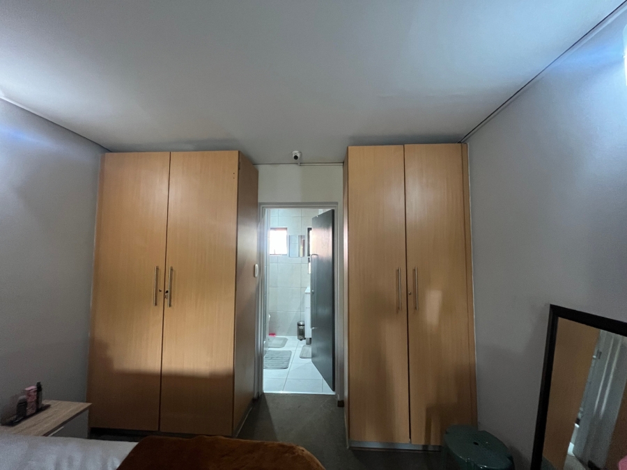 To Let 2 Bedroom Property for Rent in Atholl Gauteng