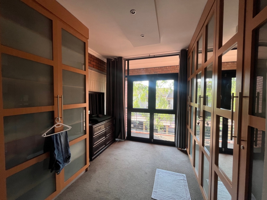 To Let 2 Bedroom Property for Rent in Atholl Gauteng