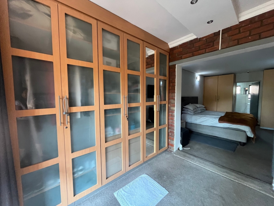 To Let 2 Bedroom Property for Rent in Atholl Gauteng