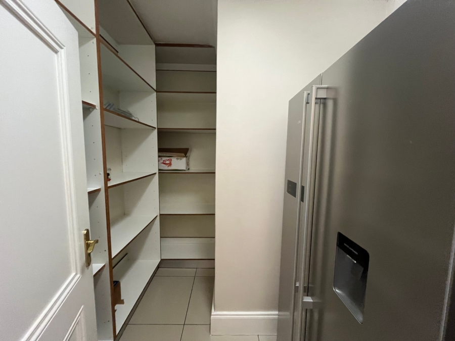 5 Bedroom Property for Sale in Hyde Park Gauteng