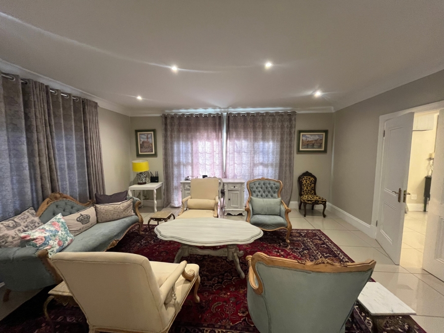 5 Bedroom Property for Sale in Hyde Park Gauteng