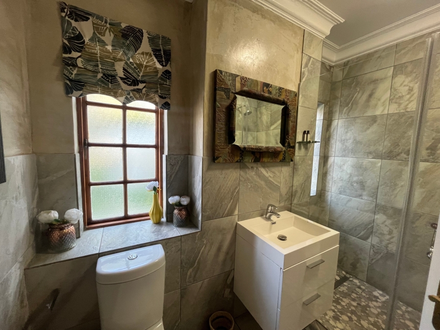 5 Bedroom Property for Sale in Hyde Park Gauteng