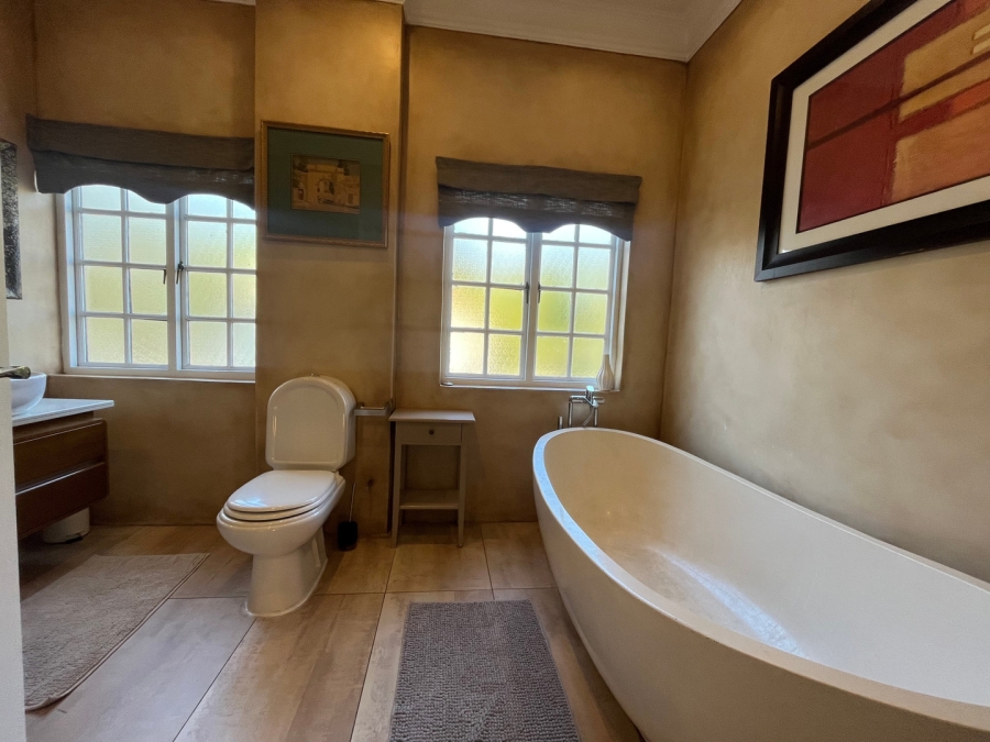 5 Bedroom Property for Sale in Hyde Park Gauteng