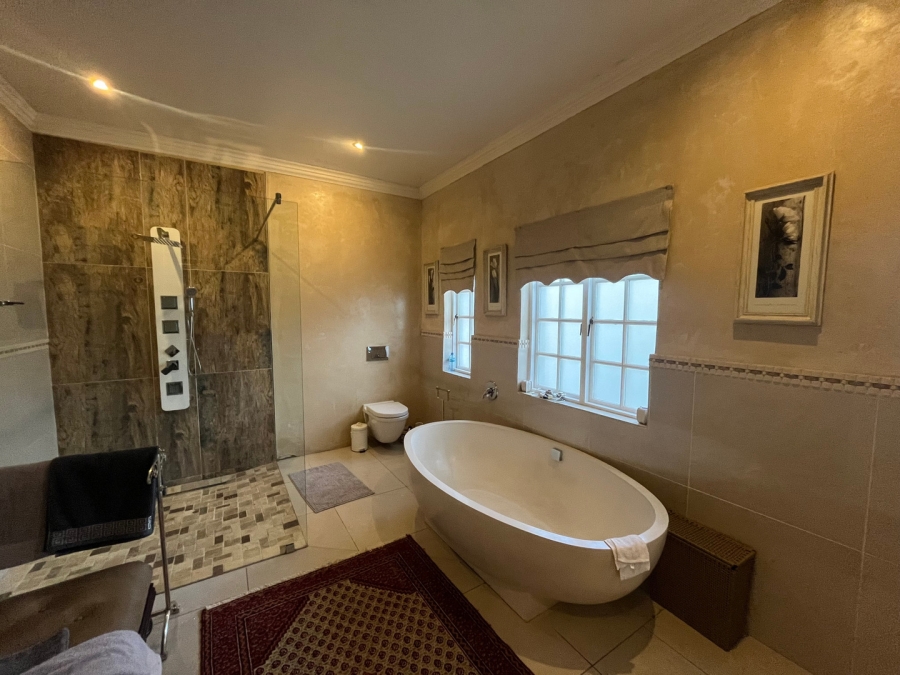 5 Bedroom Property for Sale in Hyde Park Gauteng