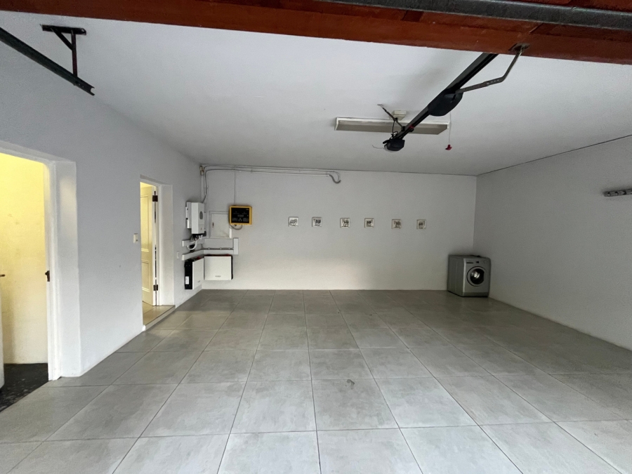 5 Bedroom Property for Sale in Hyde Park Gauteng