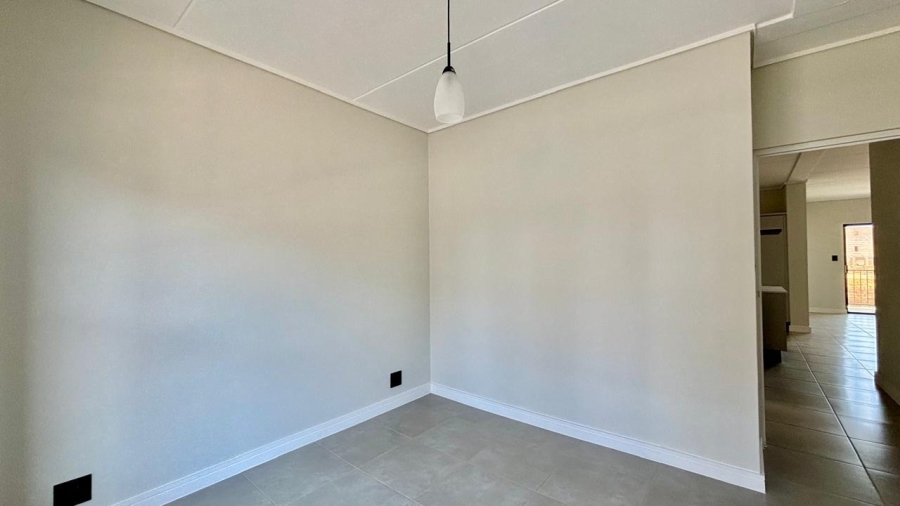 To Let 3 Bedroom Property for Rent in Waterfall Gauteng