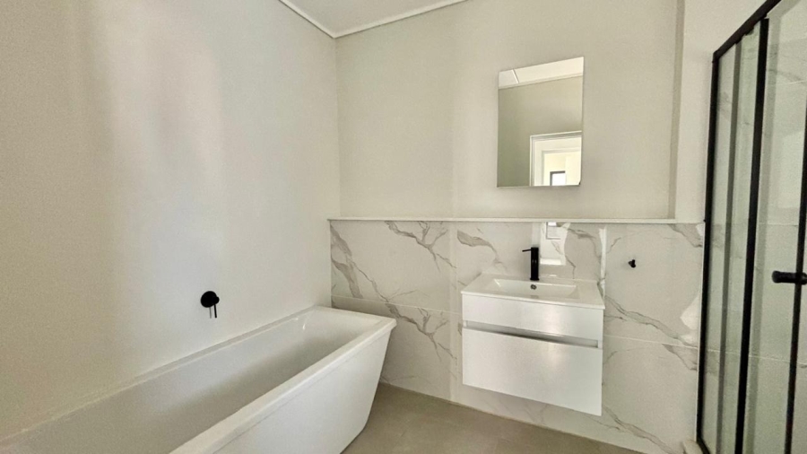 To Let 3 Bedroom Property for Rent in Waterfall Gauteng