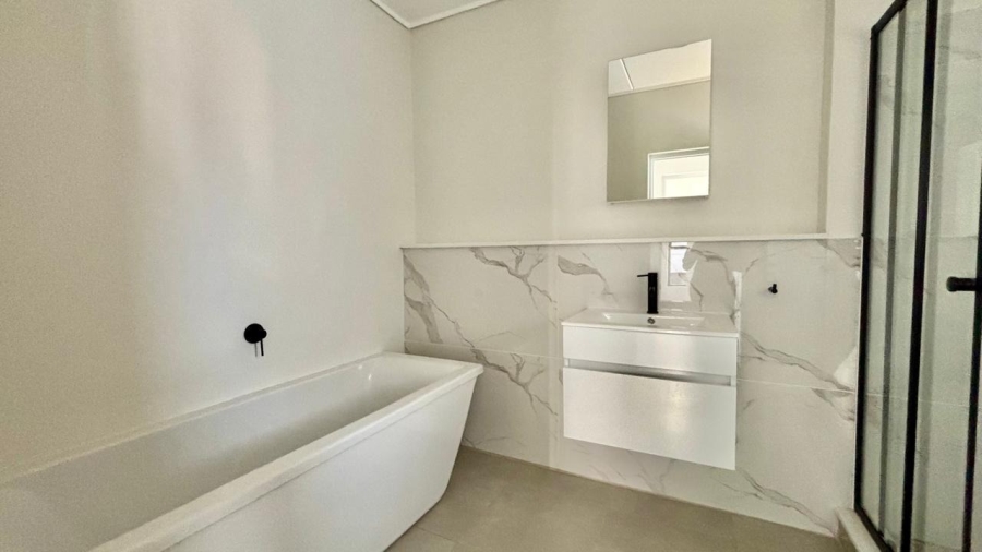 To Let 3 Bedroom Property for Rent in Waterfall Gauteng