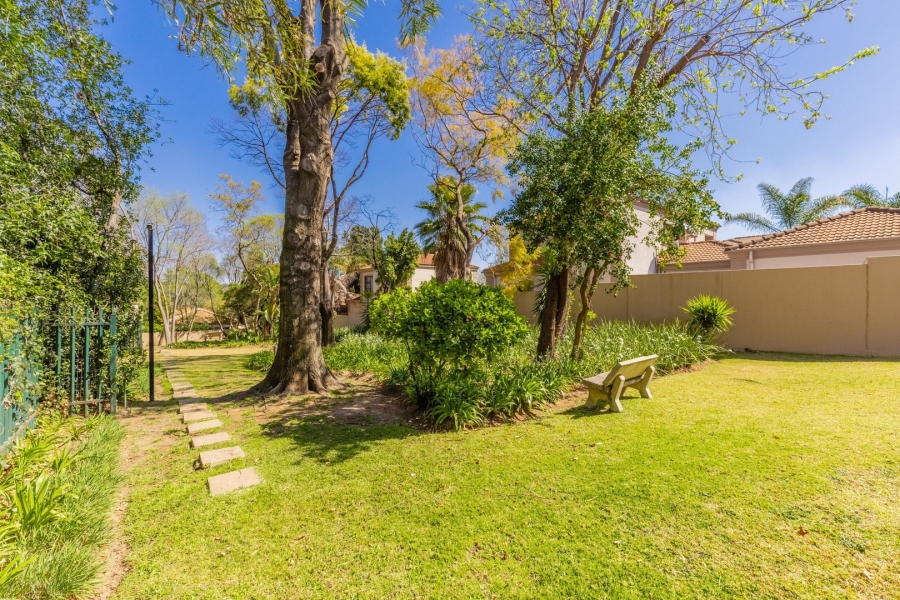 3 Bedroom Property for Sale in Douglasdale Gauteng