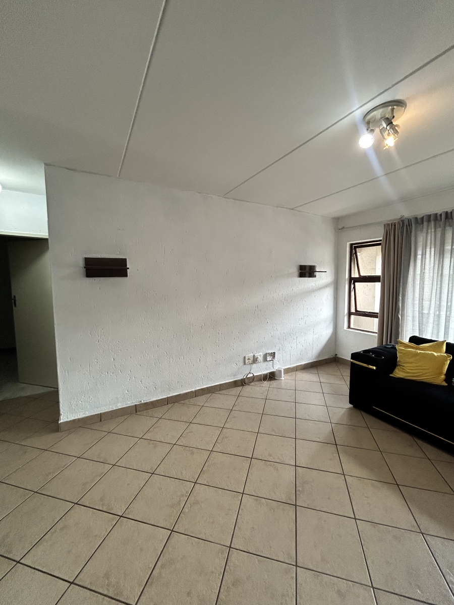2 Bedroom Property for Sale in Comet Gauteng