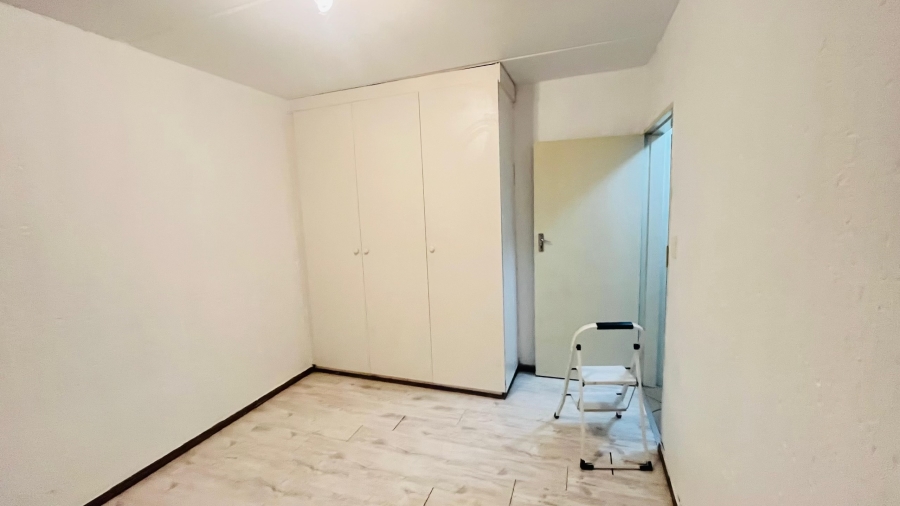 2 Bedroom Property for Sale in Comet Gauteng