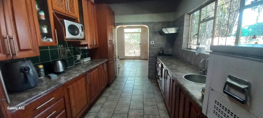 6 Bedroom Property for Sale in Wonderboom South Gauteng