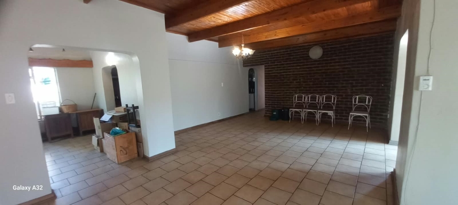 6 Bedroom Property for Sale in Wonderboom South Gauteng