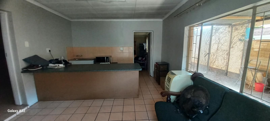 6 Bedroom Property for Sale in Wonderboom South Gauteng