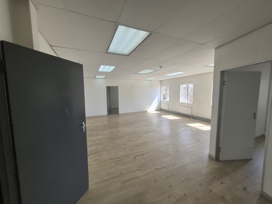 To Let Commercial Property for Rent in Linbro Park Gauteng