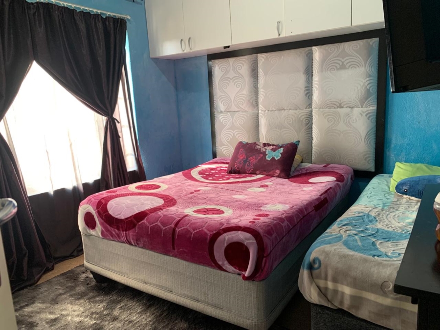 To Let 2 Bedroom Property for Rent in Sonneglans Gauteng