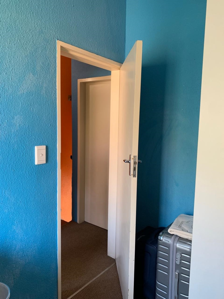 To Let 2 Bedroom Property for Rent in Sonneglans Gauteng