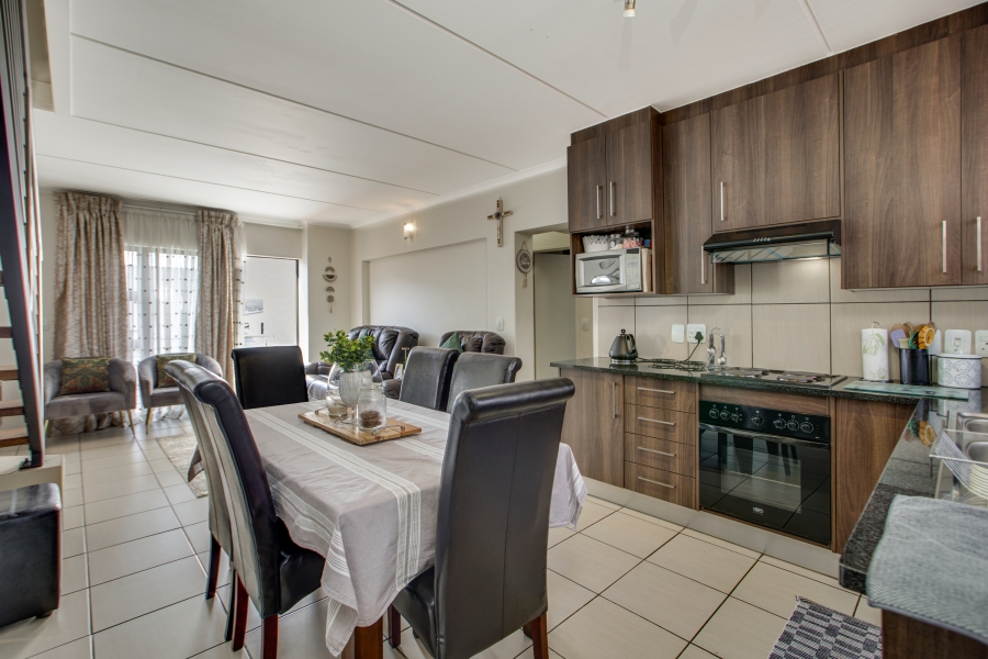3 Bedroom Property for Sale in Barbeque Downs Gauteng