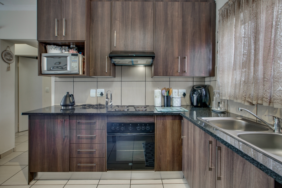3 Bedroom Property for Sale in Barbeque Downs Gauteng