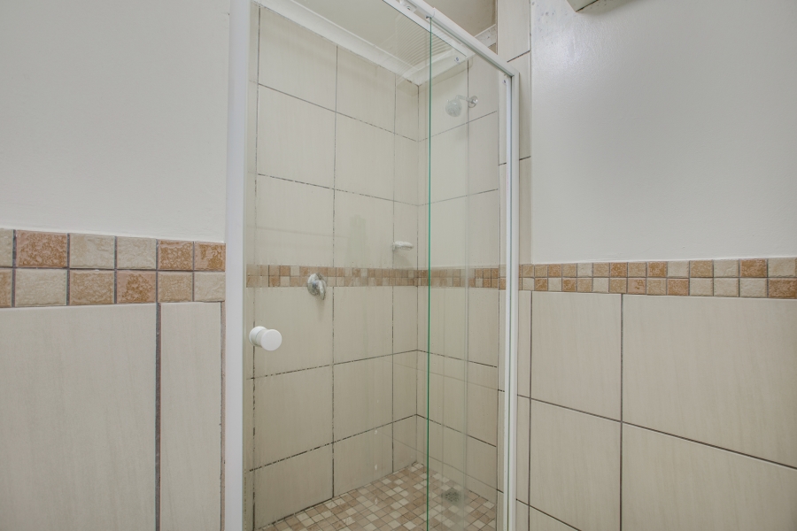 3 Bedroom Property for Sale in Barbeque Downs Gauteng