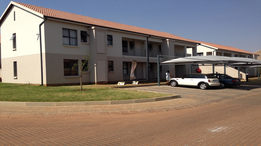 To Let 2 Bedroom Property for Rent in Lakefield Gauteng