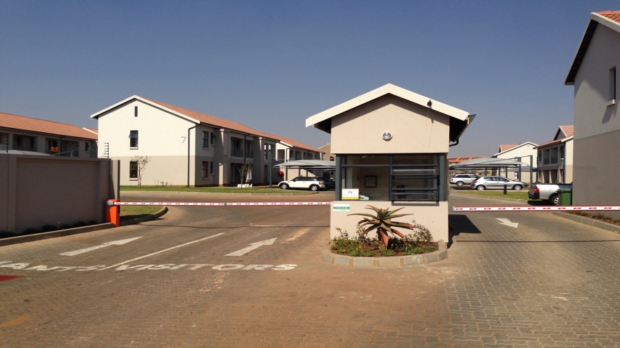 To Let 2 Bedroom Property for Rent in Lakefield Gauteng