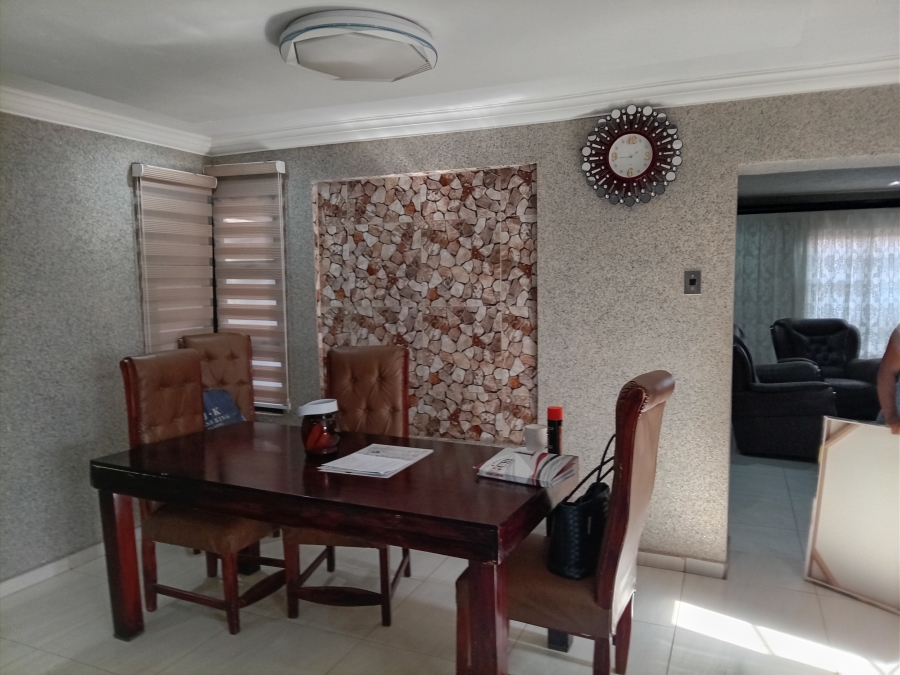 5 Bedroom Property for Sale in Lehae Gauteng
