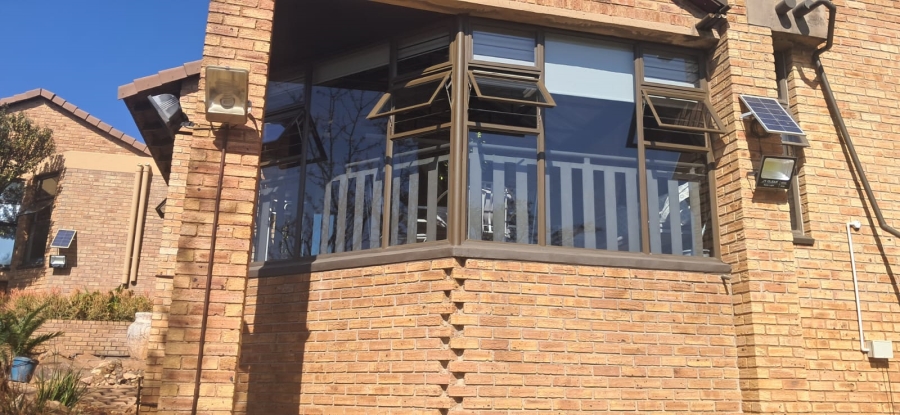 To Let 2 Bedroom Property for Rent in Noordheuwel Gauteng