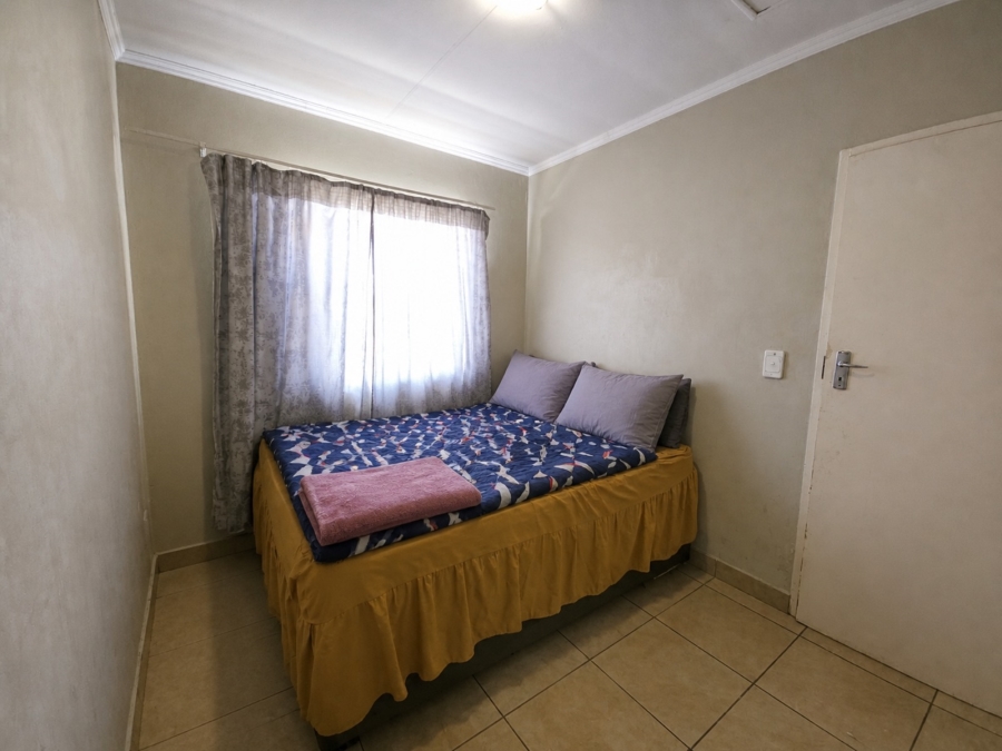 2 Bedroom Property for Sale in Andeon AH Gauteng