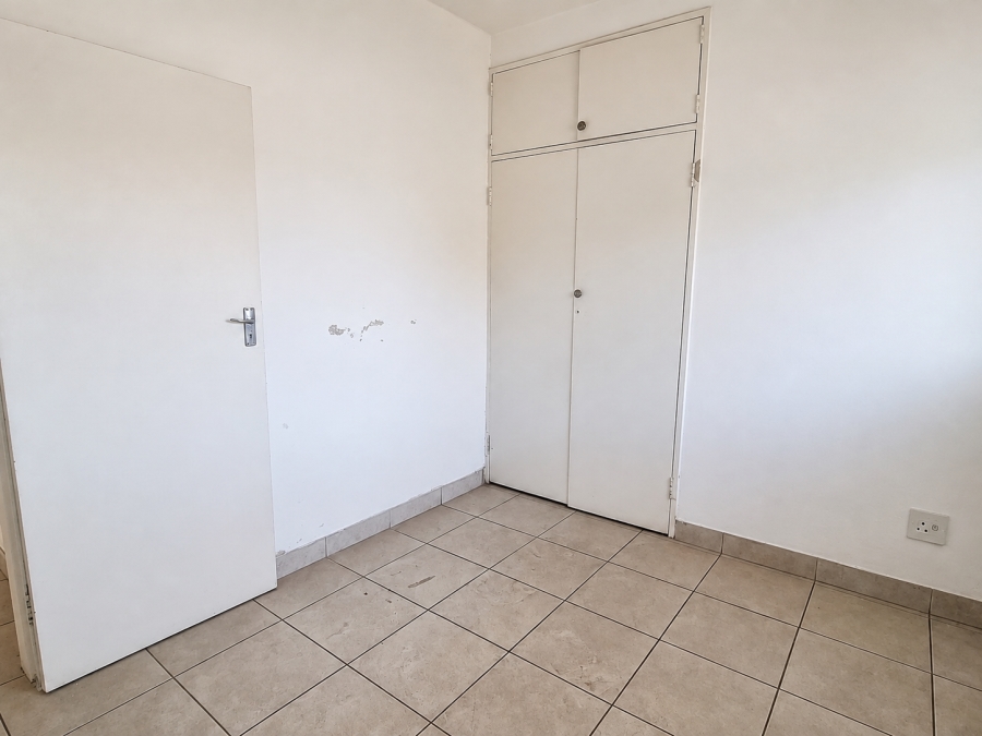 2 Bedroom Property for Sale in New Redruth Gauteng