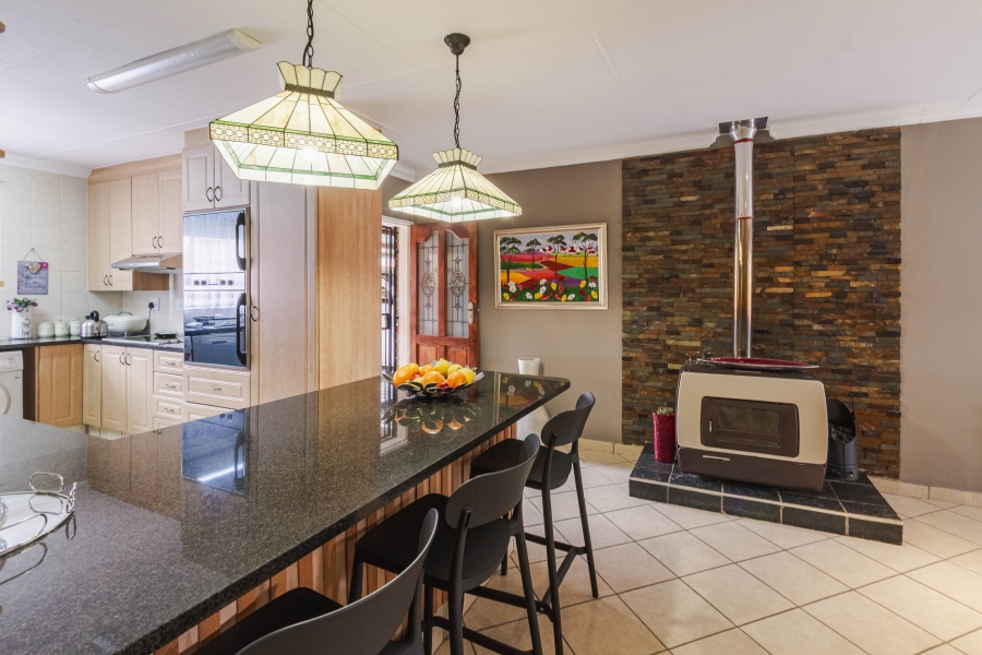 3 Bedroom Property for Sale in Silver Lakes Gauteng