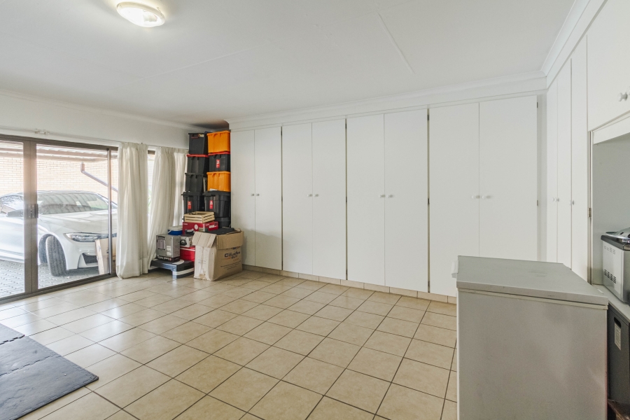 3 Bedroom Property for Sale in Silver Lakes Gauteng