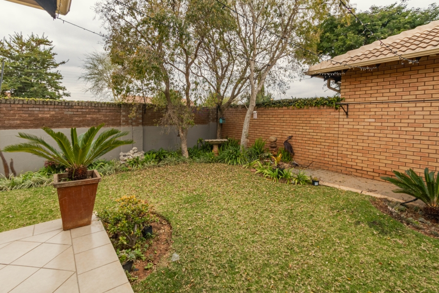 3 Bedroom Property for Sale in Silver Lakes Gauteng