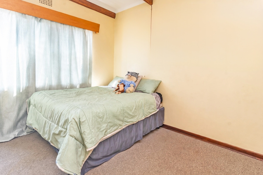 5 Bedroom Property for Sale in Witpoortjie Gauteng