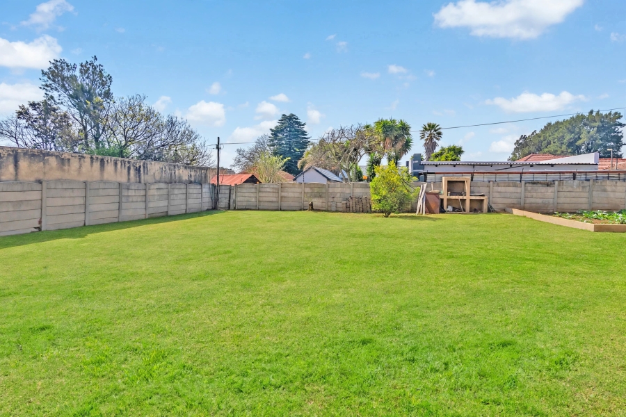 5 Bedroom Property for Sale in Witpoortjie Gauteng