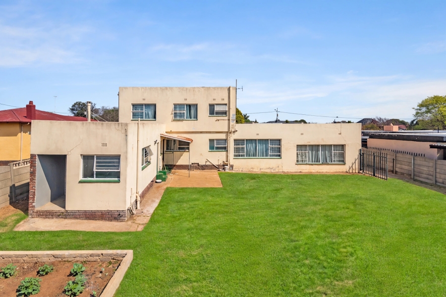 5 Bedroom Property for Sale in Witpoortjie Gauteng