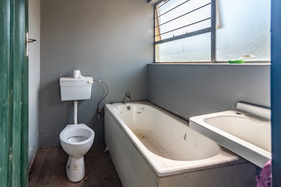 5 Bedroom Property for Sale in Witpoortjie Gauteng
