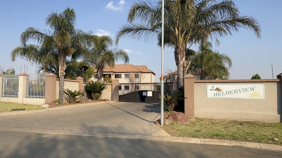 2 Bedroom Property for Sale in Helderwyk Gauteng