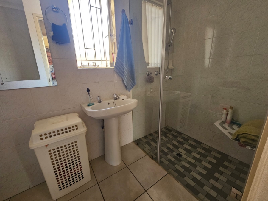 2 Bedroom Property for Sale in Clarina Gauteng
