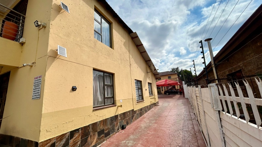 28 Bedroom Property for Sale in Mountain View Gauteng