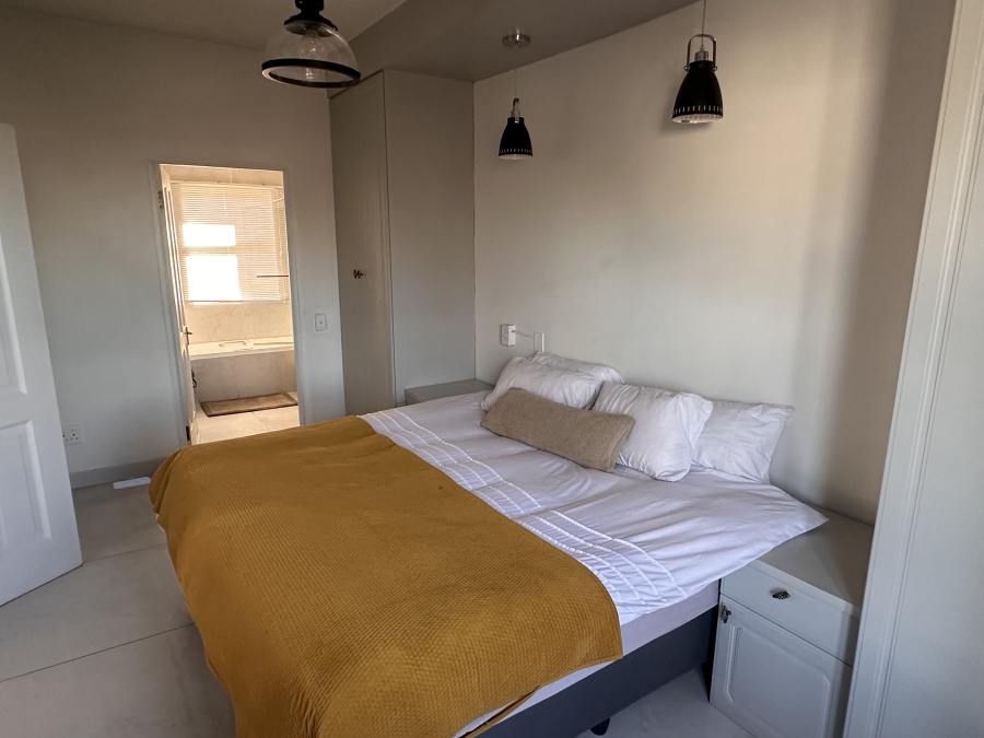 To Let 1 Bedroom Property for Rent in Illovo Gauteng