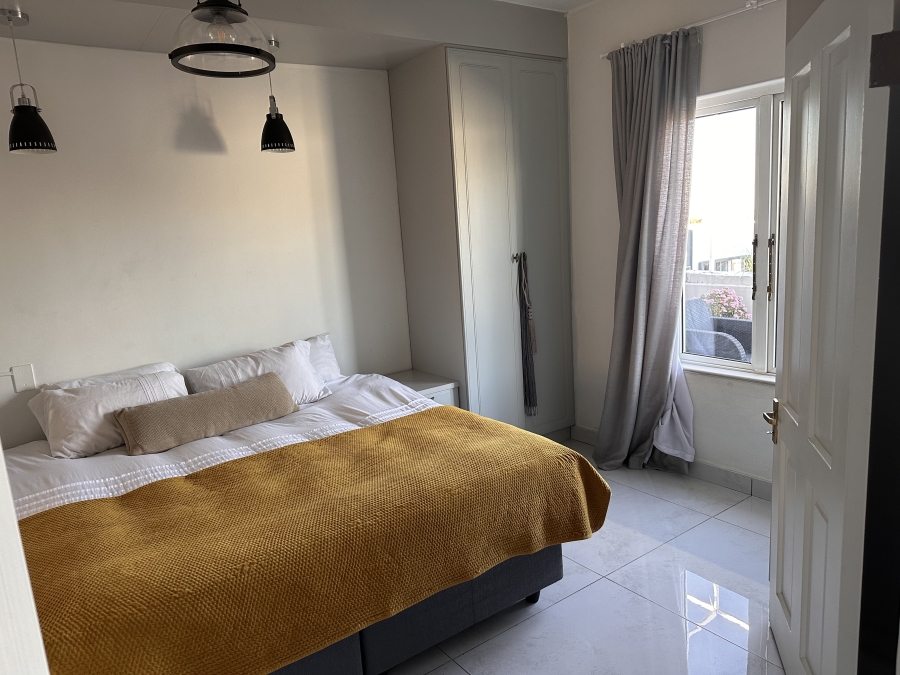 To Let 1 Bedroom Property for Rent in Illovo Gauteng