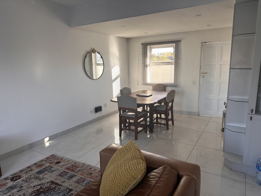 To Let 1 Bedroom Property for Rent in Illovo Gauteng
