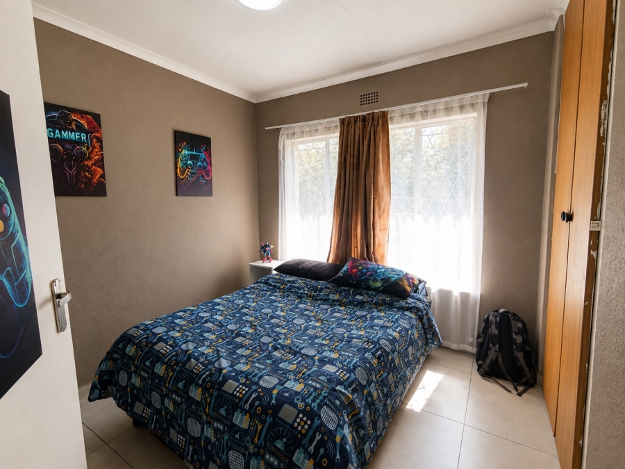 5 Bedroom Property for Sale in Brackendowns Gauteng