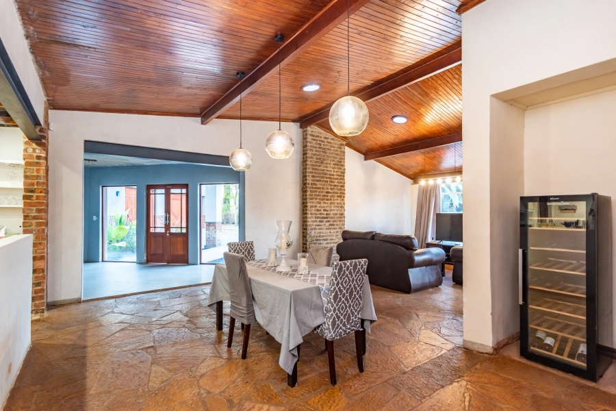 5 Bedroom Property for Sale in Clubview Gauteng