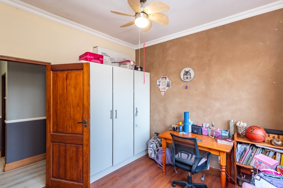 5 Bedroom Property for Sale in Clubview Gauteng